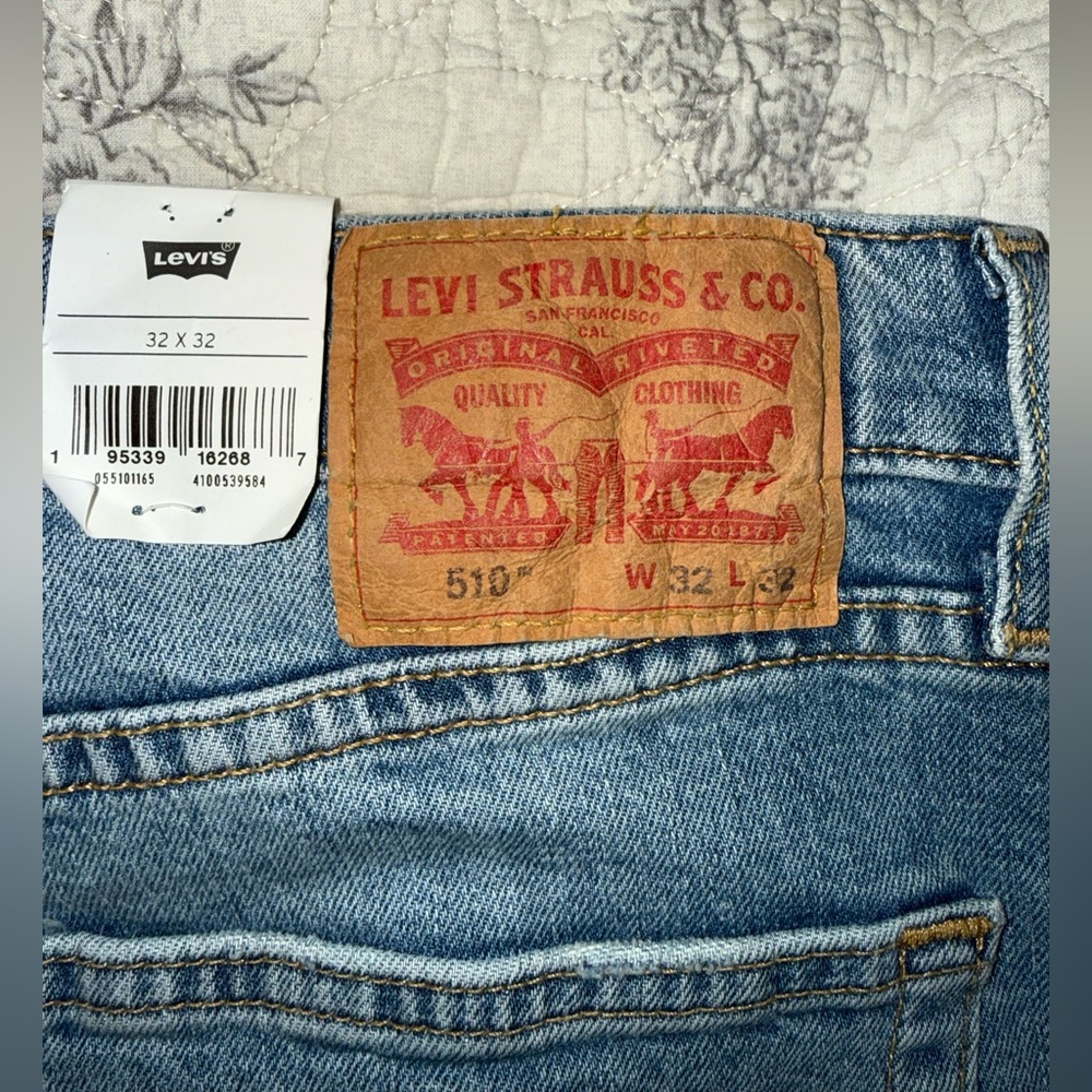 Levi's Men's Light Blue Skinny Jeans - Picture 7 of 9